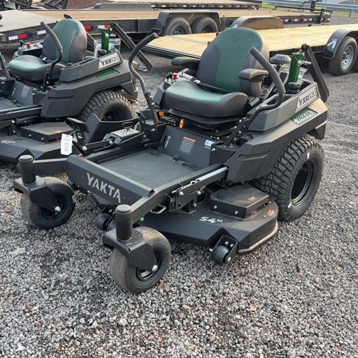 #3097 • YAKTA YXR 320 ZERO TURN MOWER