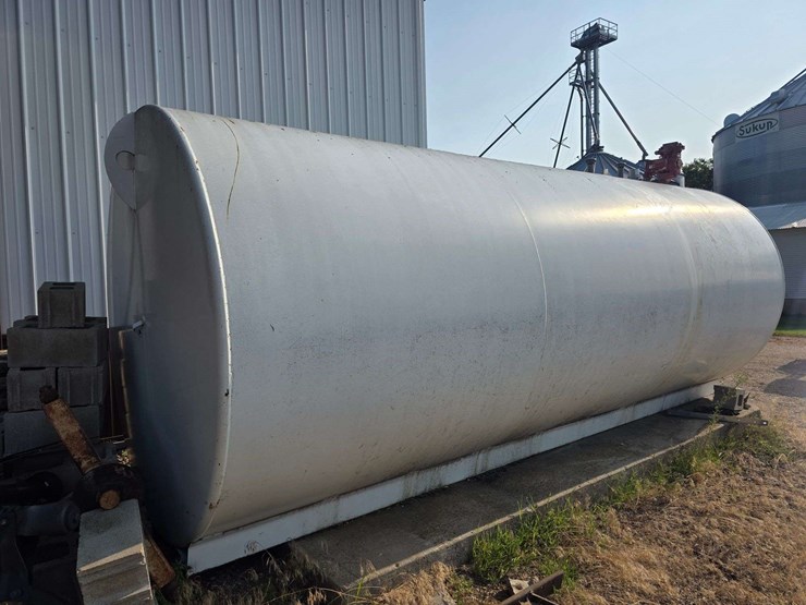 5,000-gallon-double-wall-fuel-tank,-8-years-old,-fill-rite-fr311v-–-110v-pump-with-hose-and-automati-image-8