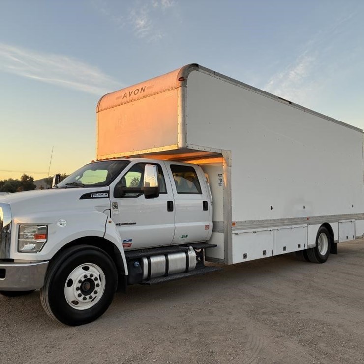 2016 FORD F650 XLT