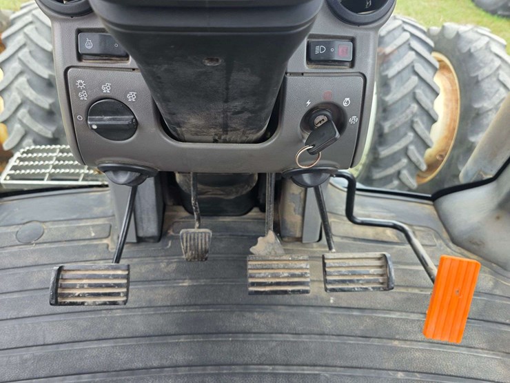 2006-new-holland-tg255-image-69