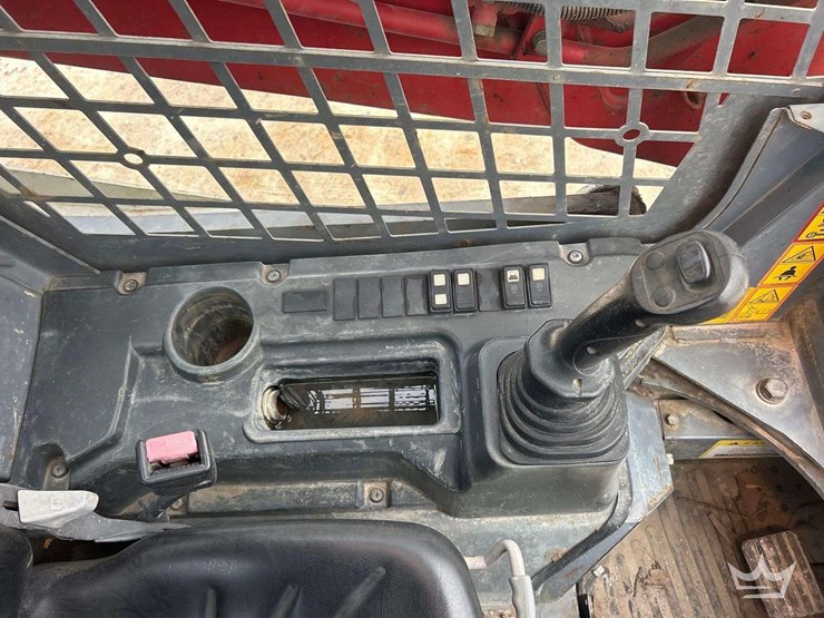 takeuchi-tl10v2-image-17