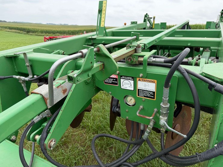 john-deere-2700-image-16