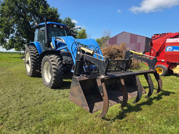 2003-new-holland-tm155-image-2
