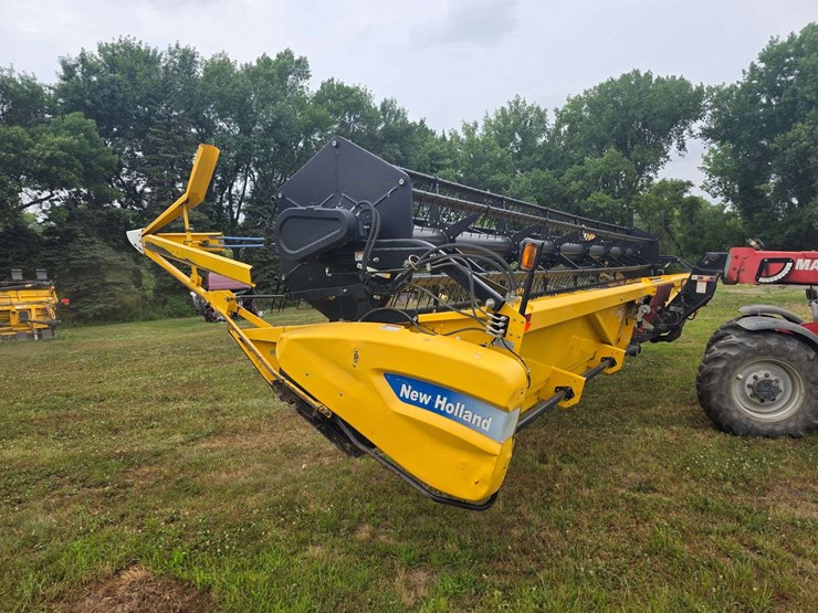 new-holland-74c-image-32