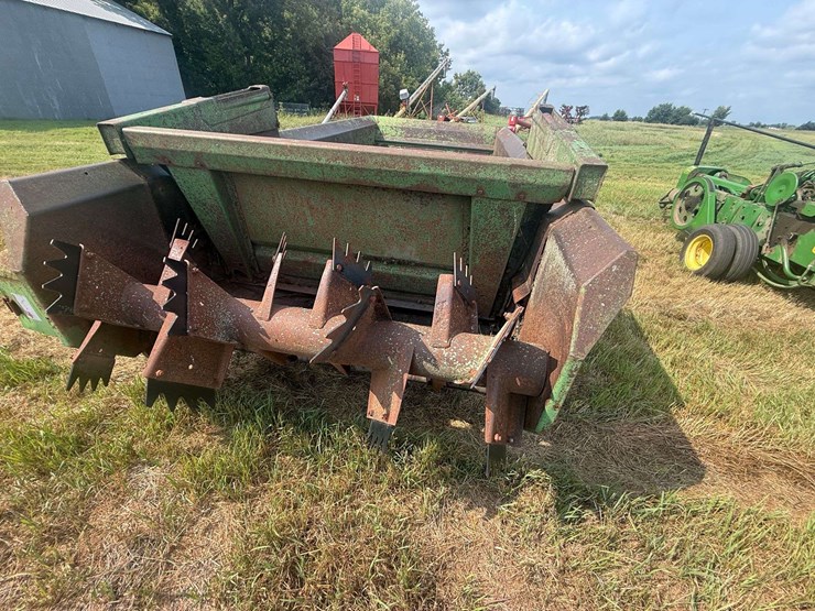 john-deere-660-image-11