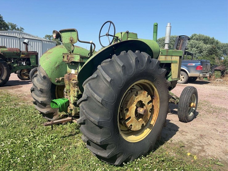 john-deere-720-image-5