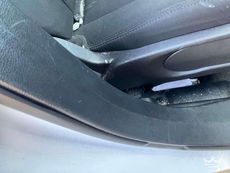 2019-ford-explorer-image-27