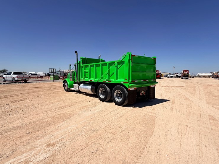 1996-peterbilt-379-image-4