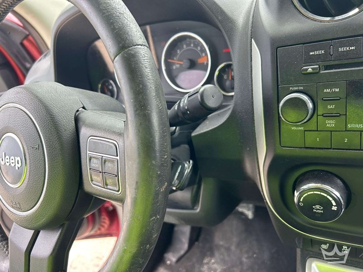 2014-jeep-compass-image-14