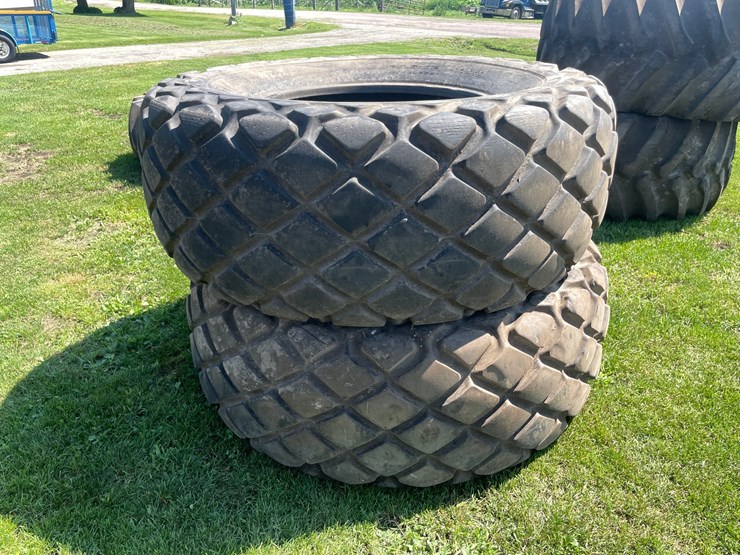 #4690-•-(2)-goodyear-tires-image-2