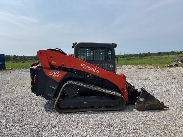 2022-kubota-svl97-2-image-1