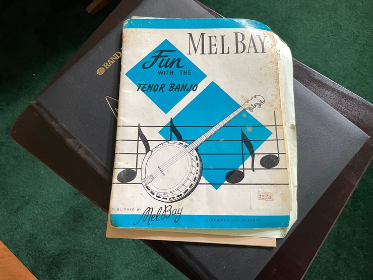 #7317-•-old-books-and-atlas-image-3