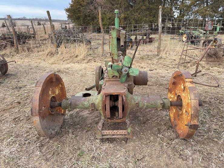 john-deere-b-image-4