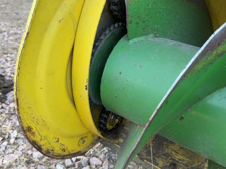 john-deere-110-image-35