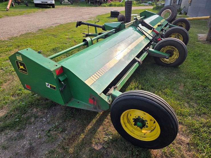 john-deere-220-image-37