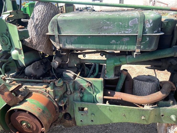 john-deere-70-image-14