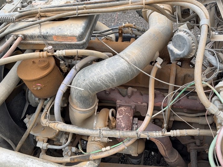 1989-ford-l8000-image-23