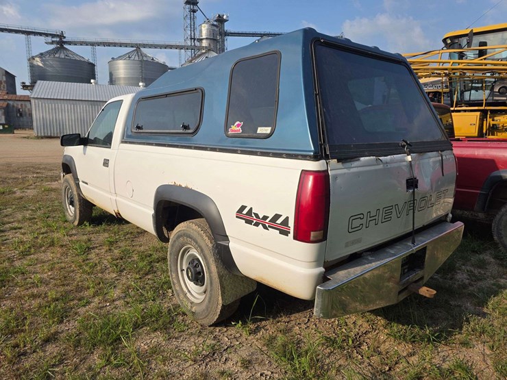 1999-chevrolet-silverado-2500-image-17