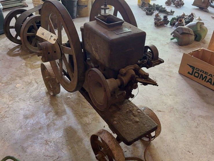 rock-island-2-1/2-horse-hit-and-miss-engine-with-cart-image-3