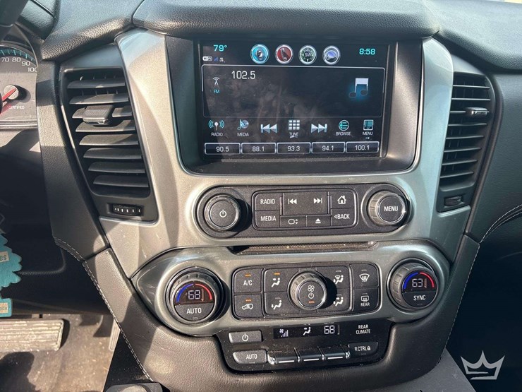 2019-chevrolet-tahoe-image-16