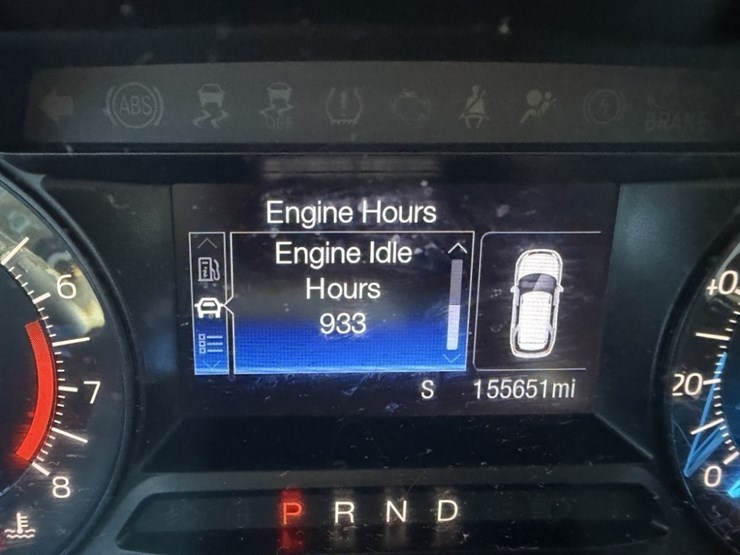 2017-ford-explorer-image-33