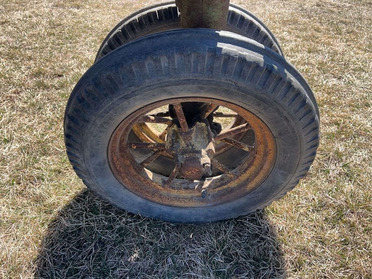 john-deere-model-b-image-20