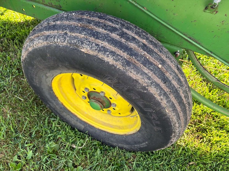 john-deere-336-image-31