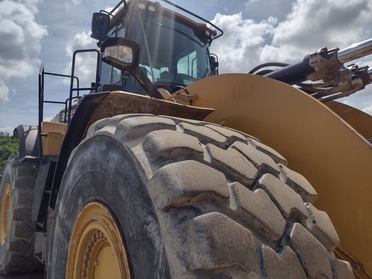 caterpillar-982m-image-31