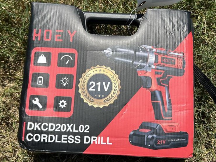 #107-•-moeg-cordless-drill-w/-(2)-batteries-&-charger-image-2