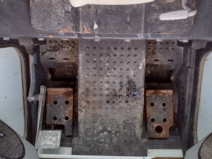 bobcat-s450-image-13