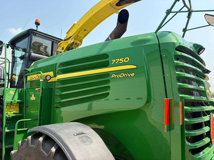 2012-john-deere-7750-image-107