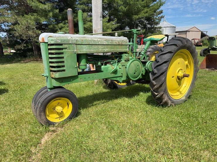 john-deere-model-b-image-4