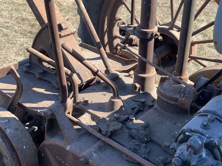 john-deere-model-b-image-25