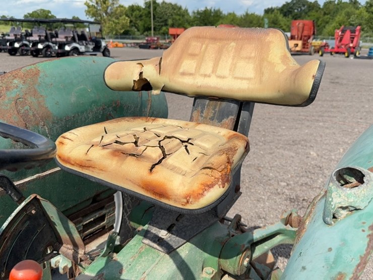 john-deere-2040-image-16