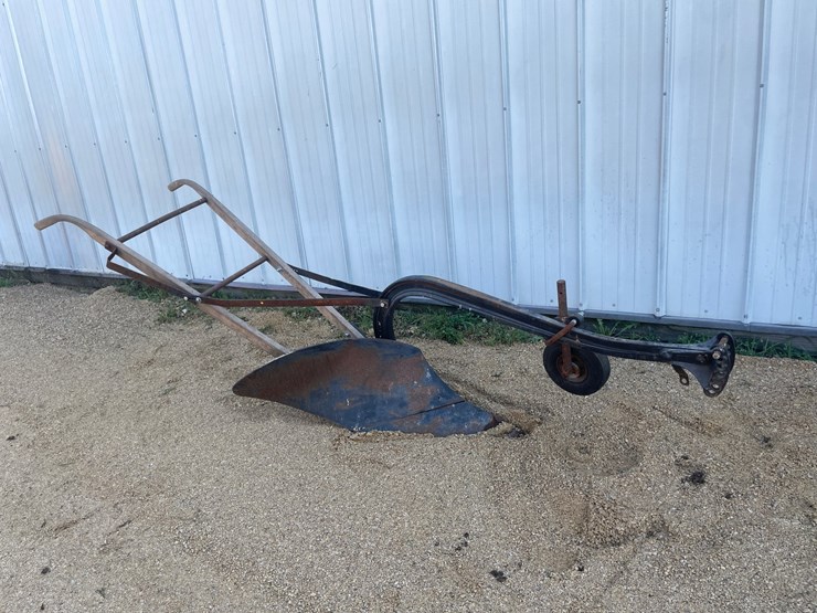 #4687-•-walk-behind-single-bottom-plow-image-1