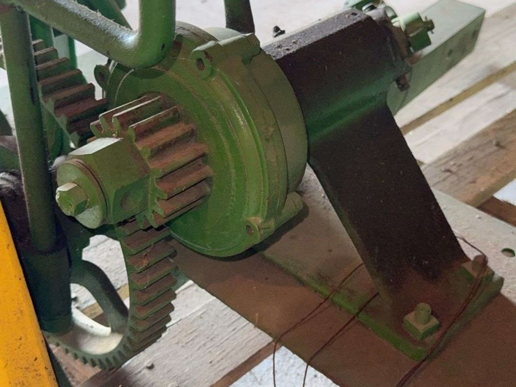 ottawa-540-pto-powered-saw-image-4
