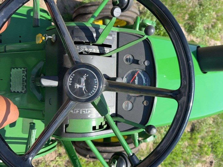 john-deere-3020-image-46