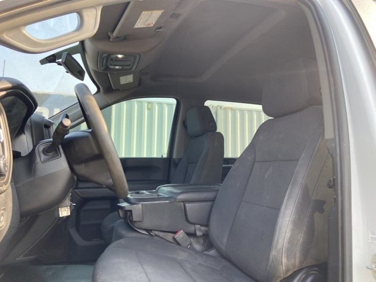 2020-chevrolet-silverado-2500-image-22