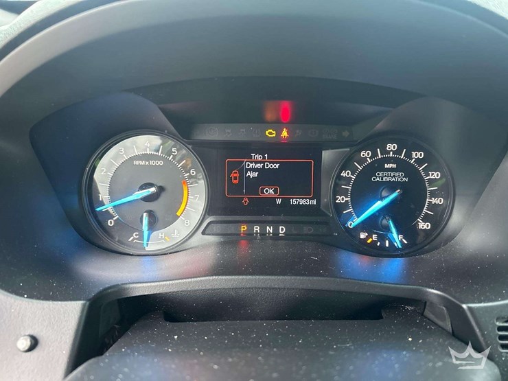 2016-ford-explorer-image-11