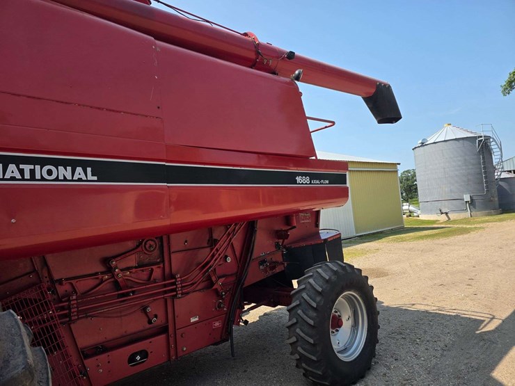 1994-case-ih-1688-image-30