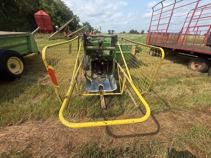 john-deere-24t-image-5