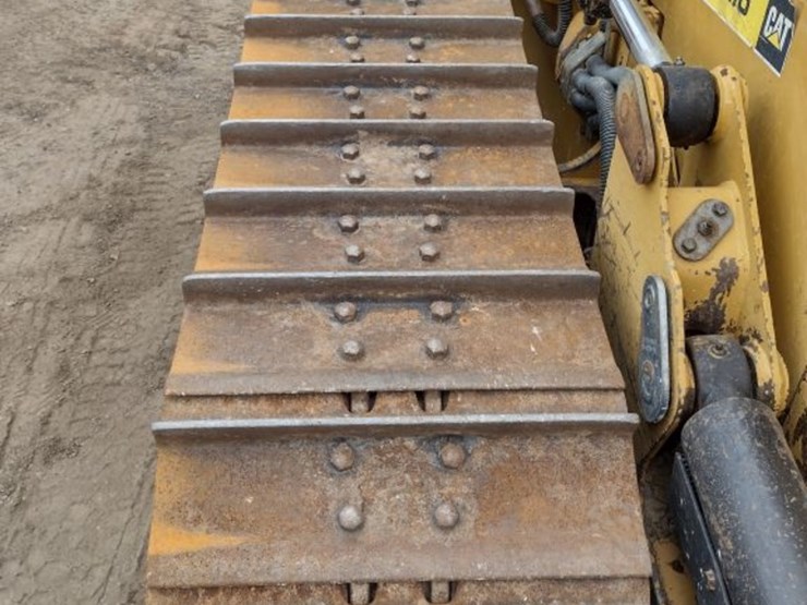 caterpillar-d4k2-xl-image-32