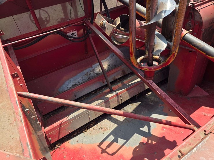 1994-case-ih-1688-image-40