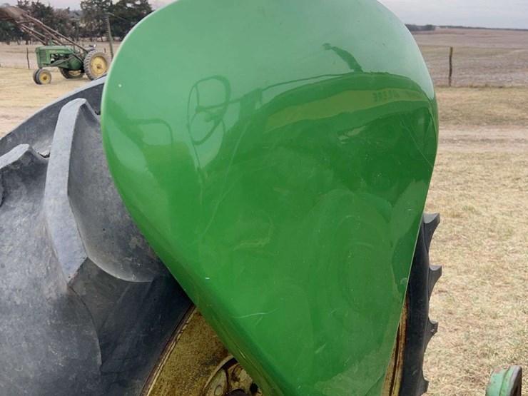 john-deere-520-image-46