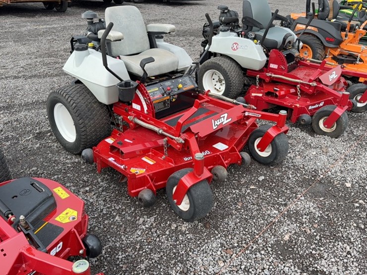 #3092-•-exmark-lazer-z-zero-turn-mower-image-3