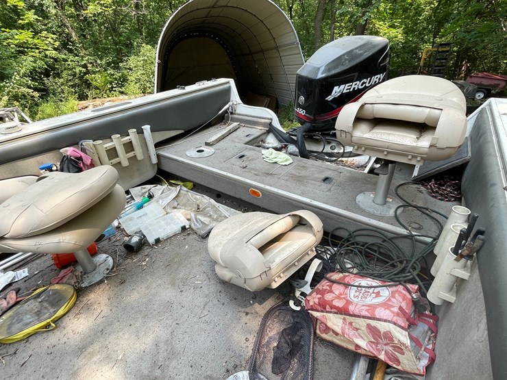 #7002-•-2004-crestliner-2050-sportfish-boat-&-trailer-(mn-title-in-delay)-image-29