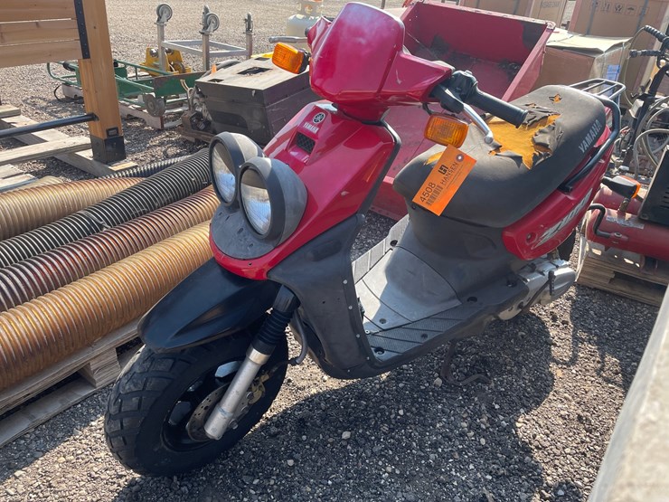 #4508-•-2004-yamaha-zuma-50cc-moped-(no-title)-image-1