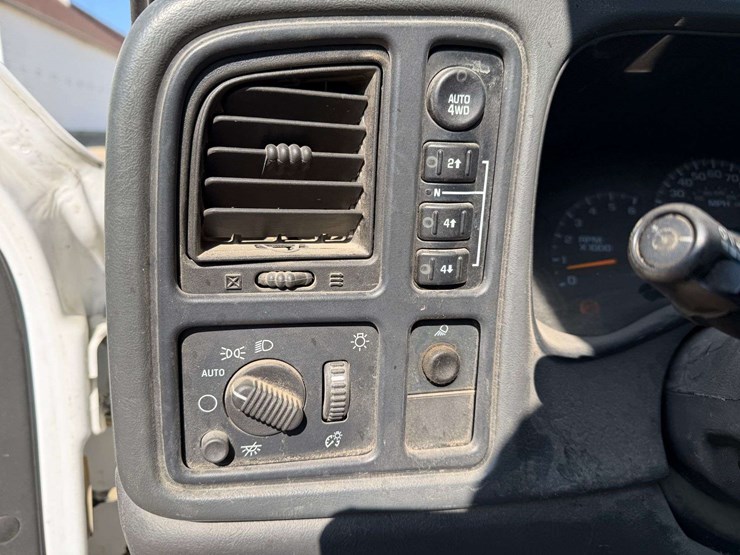2006-chevrolet-1500-image-35
