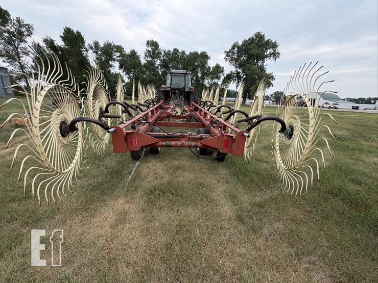 hesston-3991-image-2