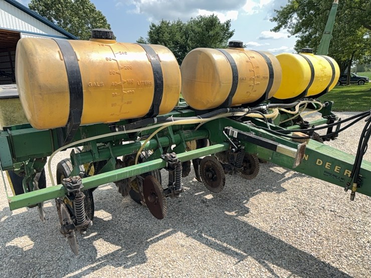 john-deere-7000-image-8